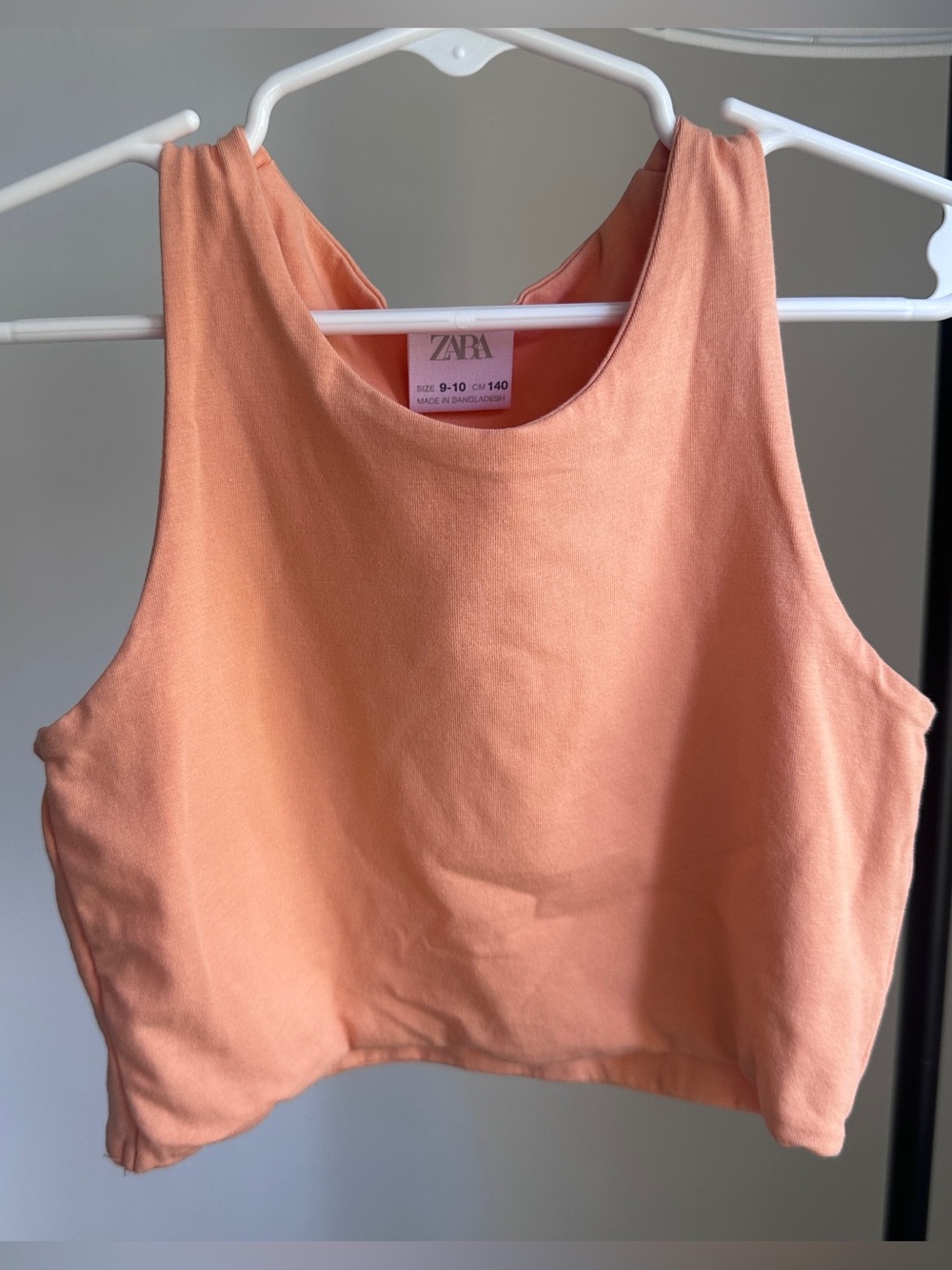 Zara Kids crop top for girls size 9-10. Cream Orange color.